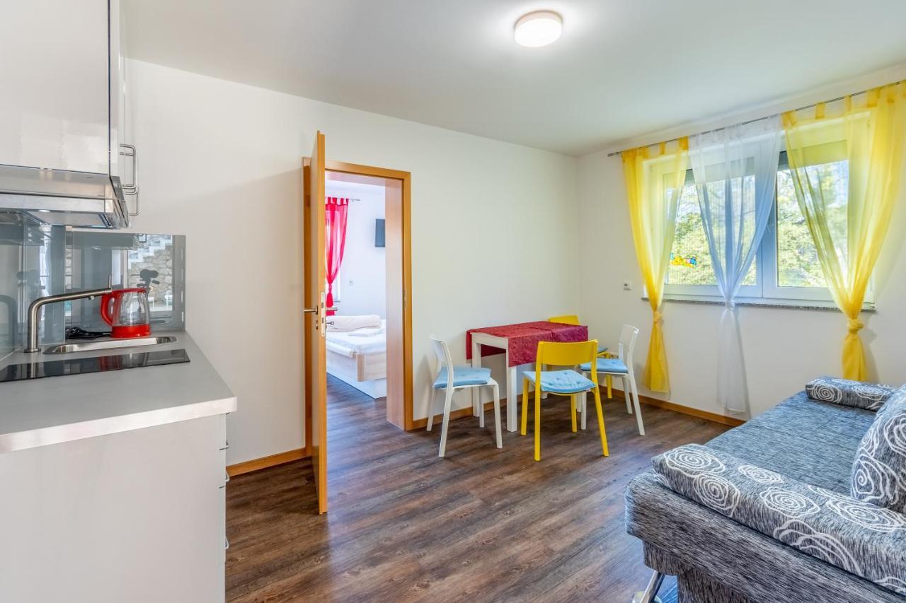 Rimac Apartment And Rooms Novi Vinodolski Exterior photo