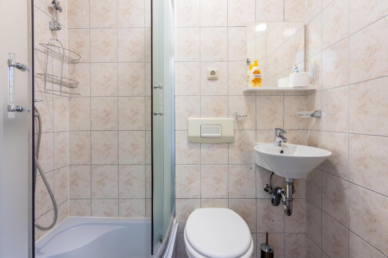 Rimac Apartment And Rooms Novi Vinodolski Exterior photo